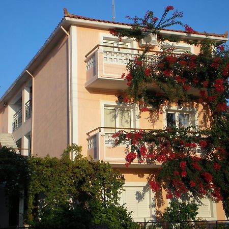 Theodora Studios & Apartments Skala  외부 사진