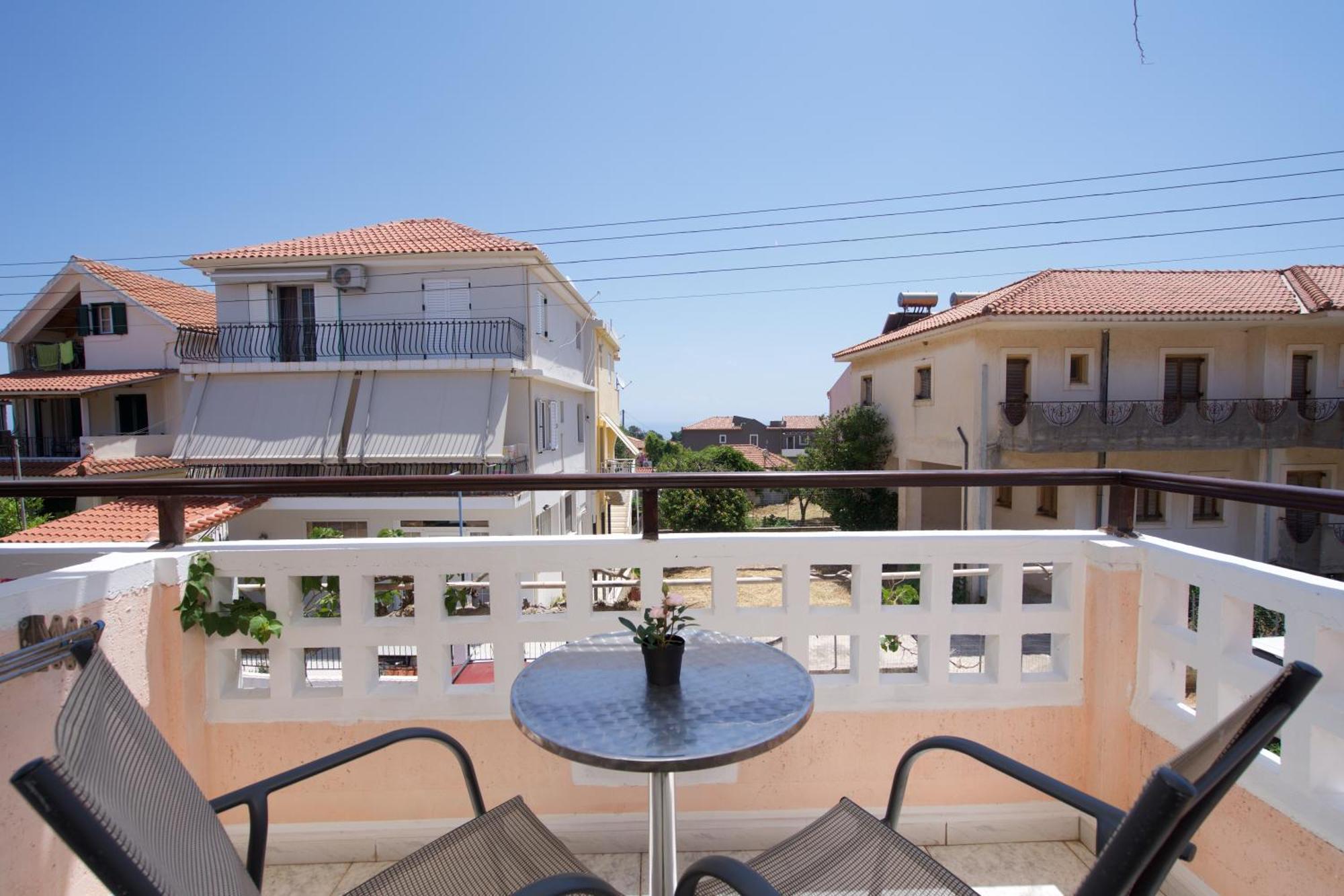 Theodora Studios & Apartments Skala  외부 사진