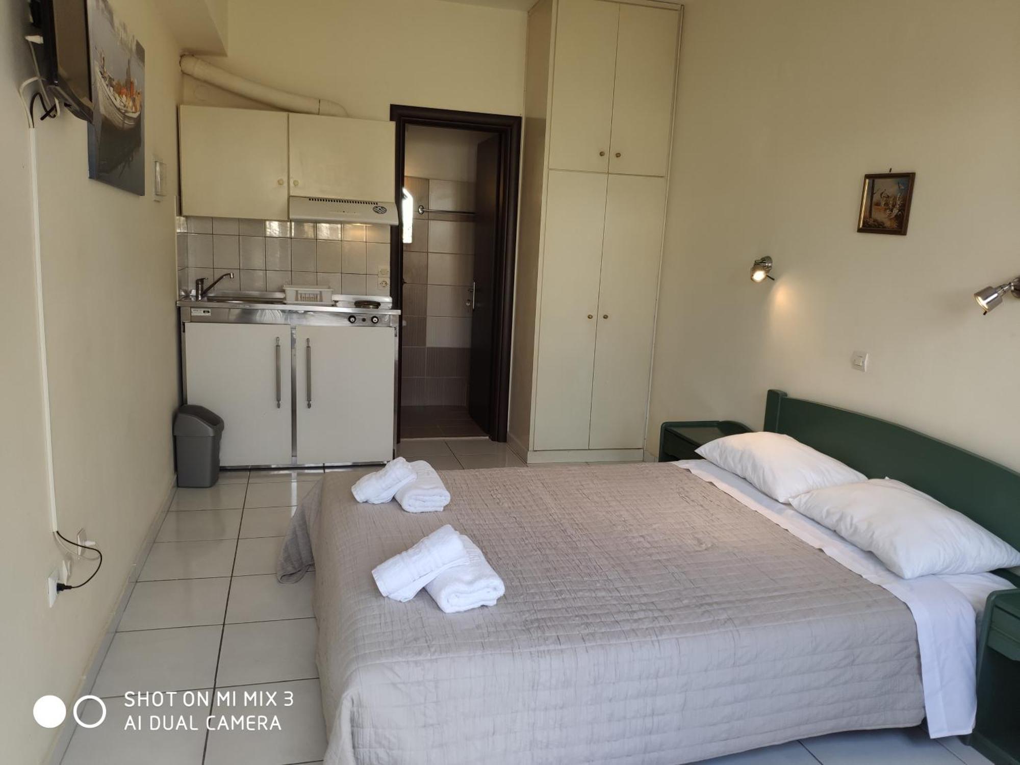 Theodora Studios & Apartments Skala  외부 사진