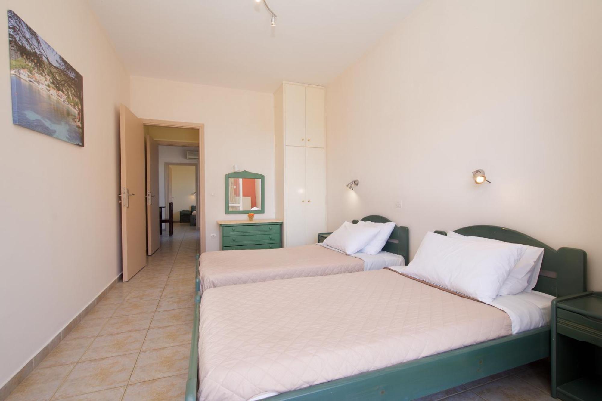 Theodora Studios & Apartments Skala  외부 사진