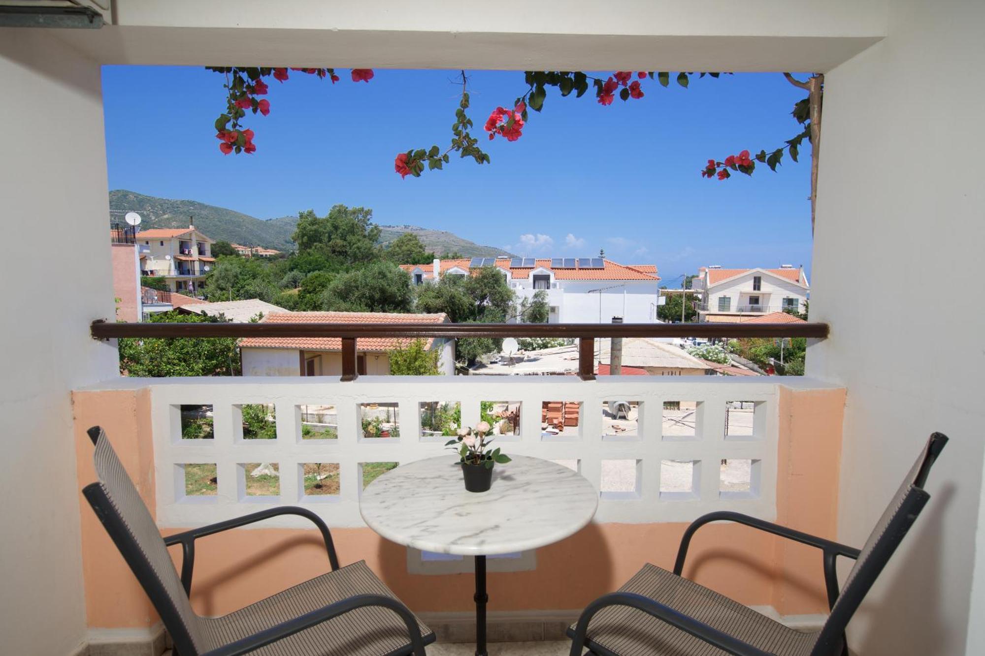 Theodora Studios & Apartments Skala  외부 사진