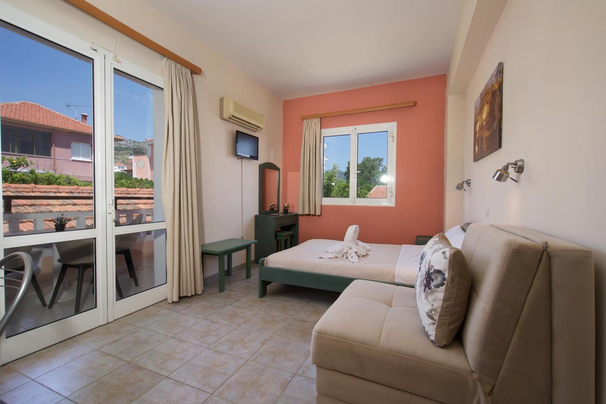 Theodora Studios & Apartments Skala  외부 사진