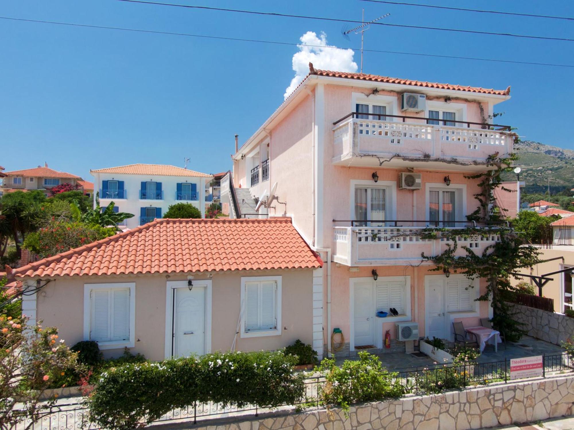 Theodora Studios & Apartments Skala  외부 사진